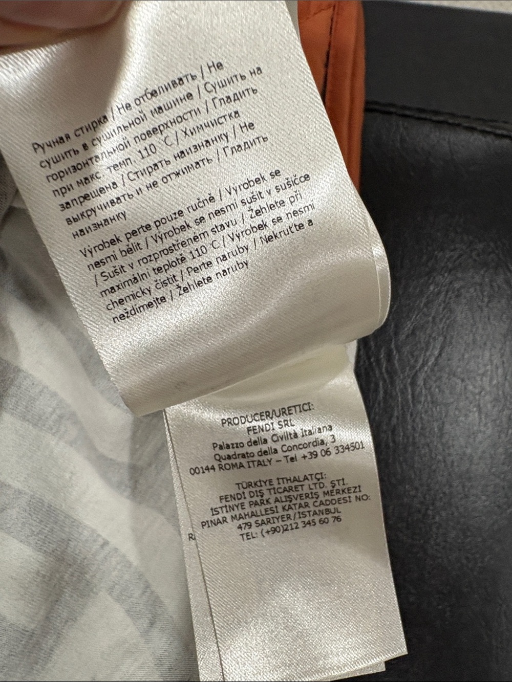 Fendi Marc Jacob’s Colab Graphic Black & White Short Sleeve Tee - Picture 7 of 7
